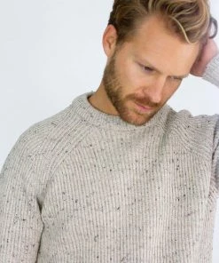 Peregrine - Ford Crew Jumper In Oatmeal Knitwear