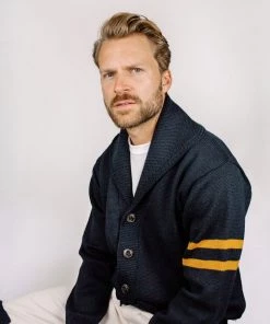 Peregrine - Moore Cardigan In Navy