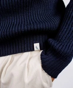 Knitwear Peregrine - Ford Crew Jumper In Navy