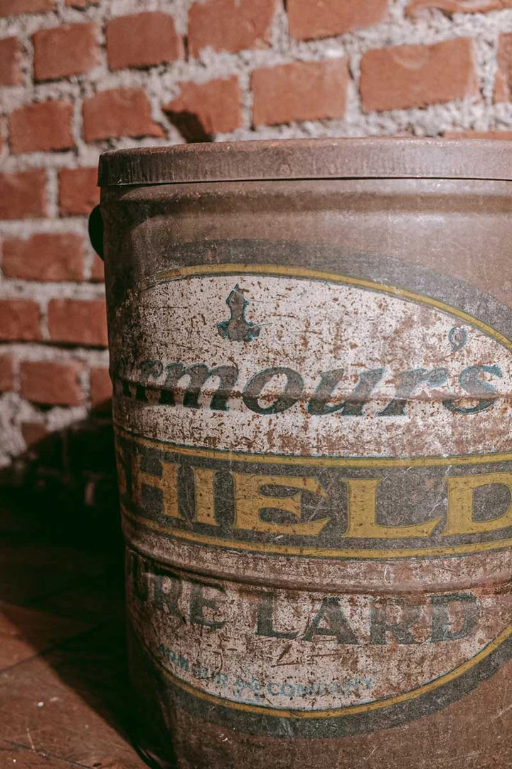 The Rugged Society Armour’s Shield<br>Pure Lard Tin Bin Antiques&Collectibles 5 The Rugged Society Armour’s ShieldPure Lard Tin Bin Antiques&Collectibles