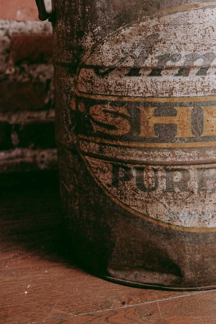 The Rugged Society Armour’s Shield<br>Pure Lard Tin Bin Antiques&Collectibles 4 The Rugged Society Armour’s ShieldPure Lard Tin Bin Antiques&Collectibles