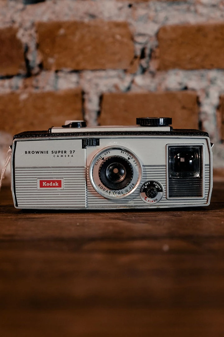 Antiques Antiques&Collectibles 1960's Kodak Brownie Super 27 Camera 3 Antiques Antiques&Collectibles 1960's Kodak Brownie Super 27 Camera