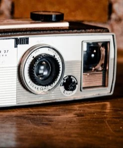 Antiques Antiques&Collectibles 1960's Kodak Brownie Super 27 Camera 9 Antiques Antiques&Collectibles 1960's Kodak Brownie Super 27 Camera