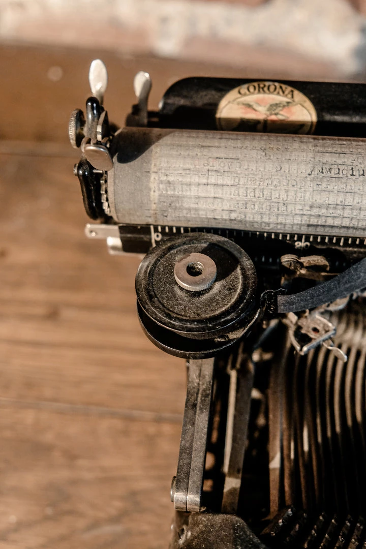 Antiques Corona 3 Typewriter. Year 1917 Antiques&Collectibles 11 Antiques Corona 3 Typewriter. Year 1917 Antiques&Collectibles