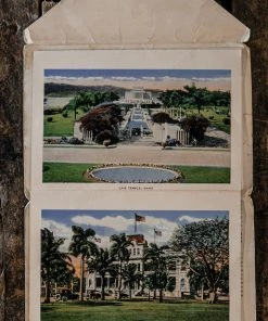 Antiques 1930/40's Lot N°1 - 3 Linen Souvenir Postcard Folders 18 Antiques 1930/40's Lot N°1 - 3 Linen Souvenir Postcard Folders