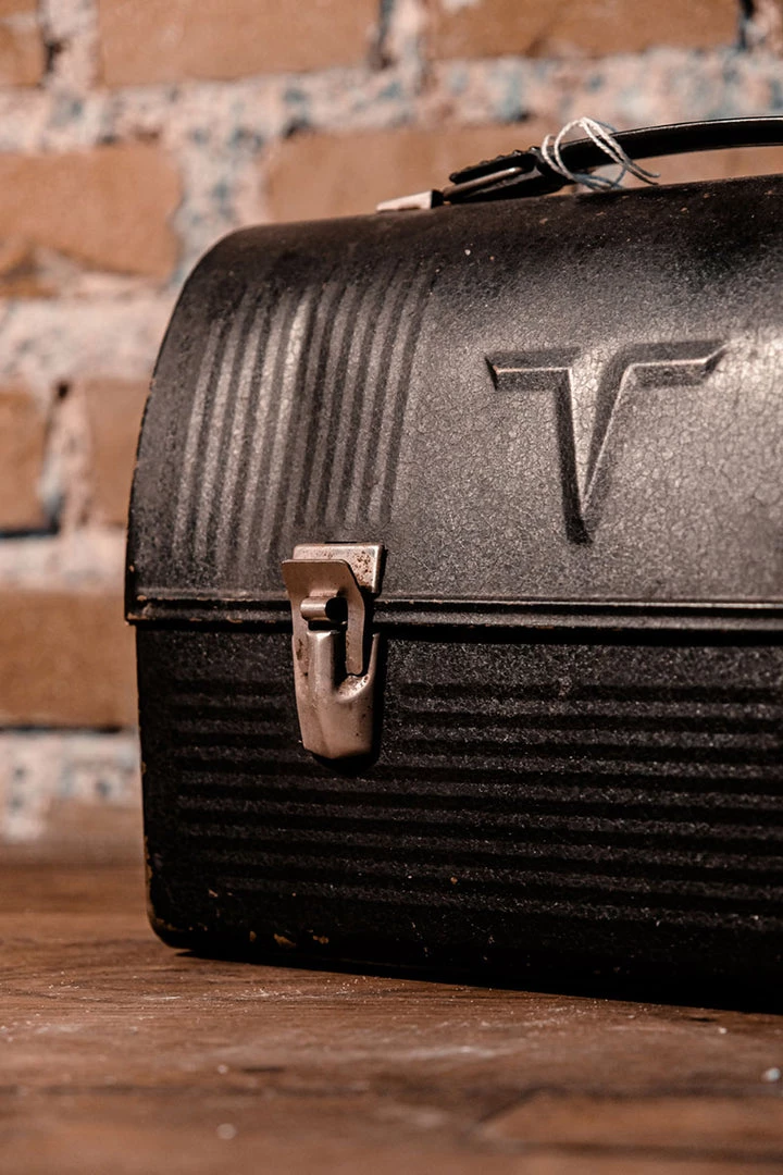 Antiques 1950's American Thermos Co. Black Metal Worker Lunch Box Norwich Conn. USA Antiques&Collectibles 4 Antiques 1950's American Thermos Co. Black Metal Worker Lunch Box Norwich Conn. USA Antiques&Collectibles