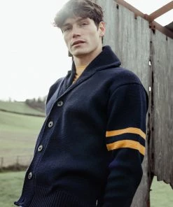 Peregrine - Moore Cardigan In Navy