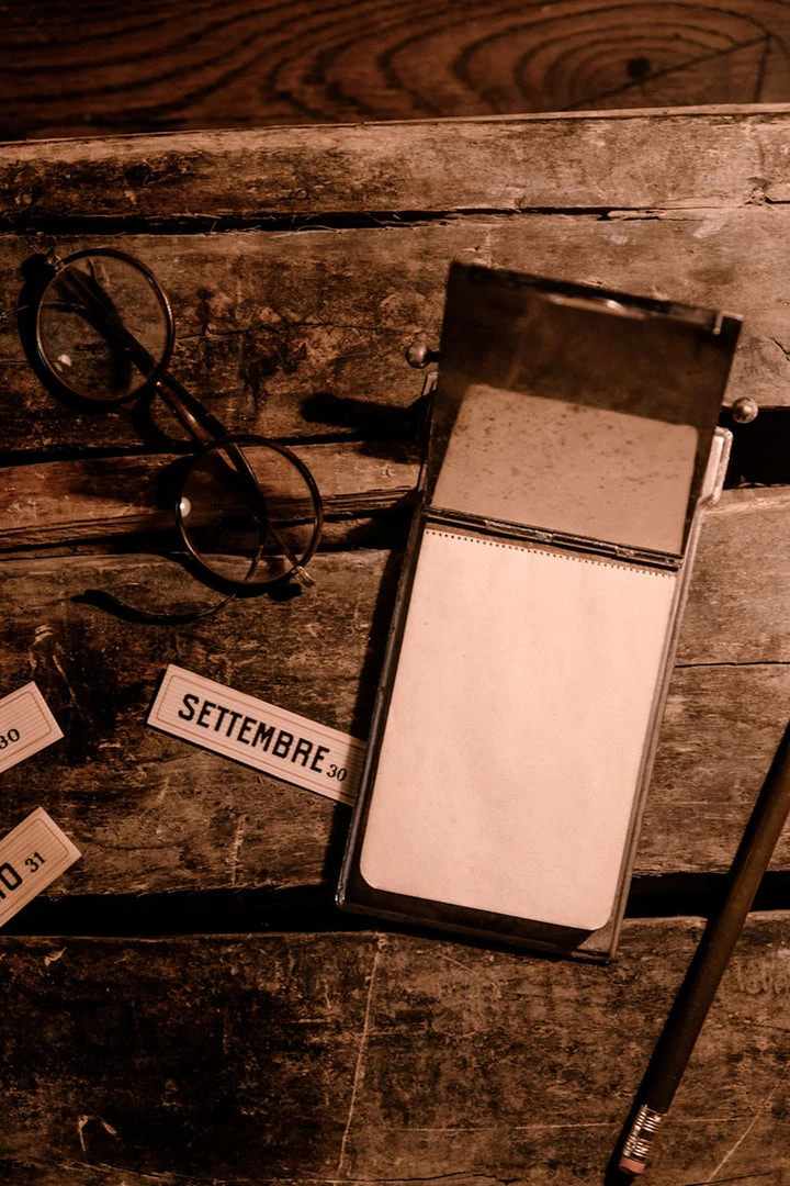 The Rugged Society Antique Metal "Monthly Calendar" / Bloc Note With Removable Month Labels (Italy) Antiques&Collectibles 7 The Rugged Society Antique Metal "Monthly Calendar" / Bloc Note With Removable Month Labels (Italy) Antiques&Collectibles