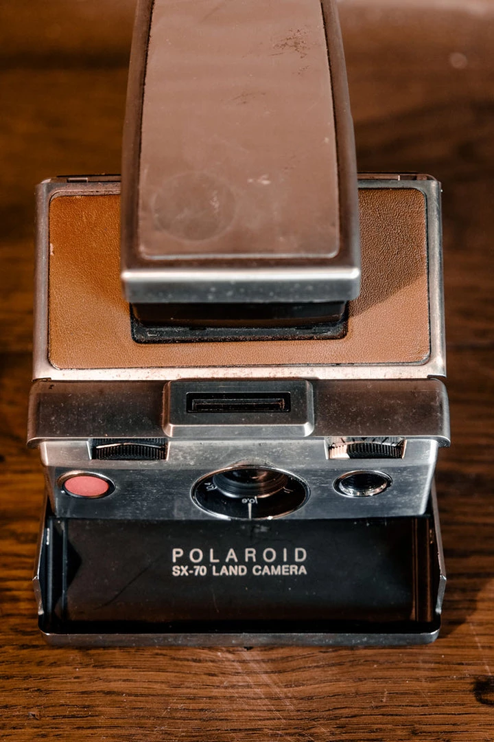 Antiques 1972 Polaroid SX-70 Land Silver/Brown Antiques&Collectibles 3 Antiques 1972 Polaroid SX-70 Land Silver/Brown Antiques&Collectibles