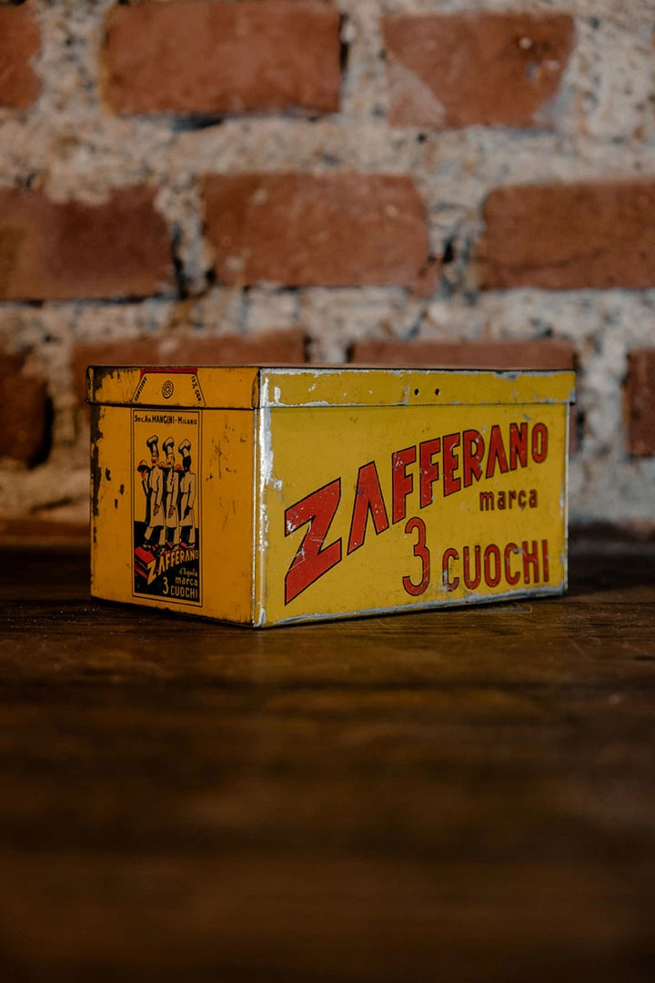 Antiques 1930/40's Zafferano 3 Cuochi Tin Box 6 Antiques 1930/40's Zafferano 3 Cuochi Tin Box